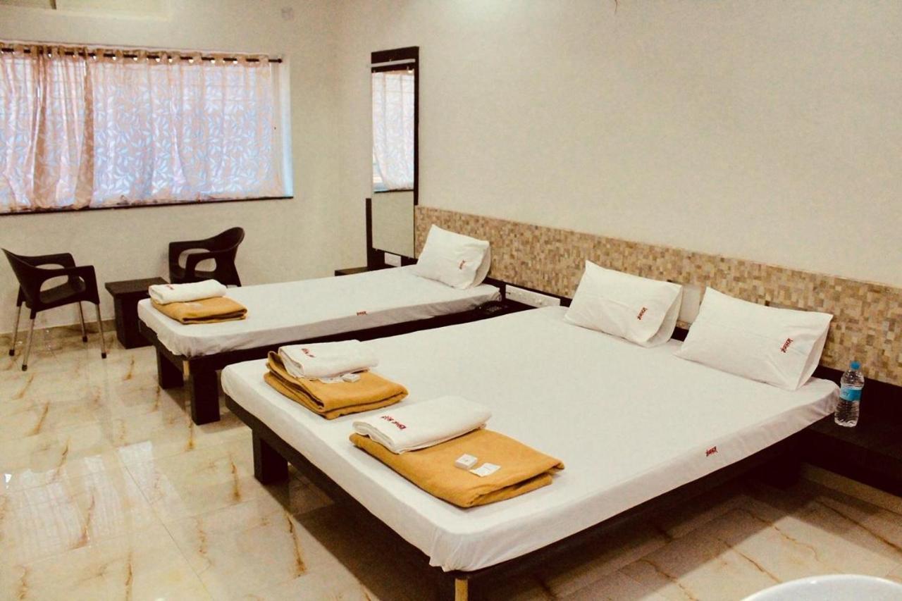 Hotel Mangalam Kurandvad Dış mekan fotoğraf
