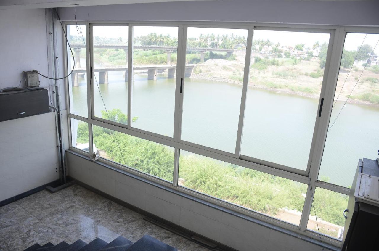 Hotel Mangalam Kurandvad Dış mekan fotoğraf