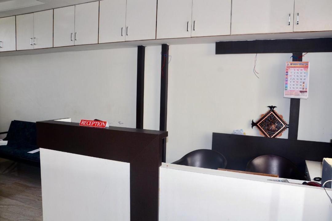 Hotel Mangalam Kurandvad Dış mekan fotoğraf